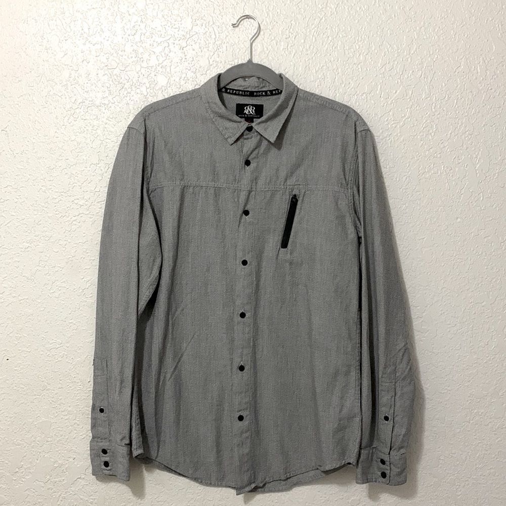 Rock & Republic gray button up mens size: medium